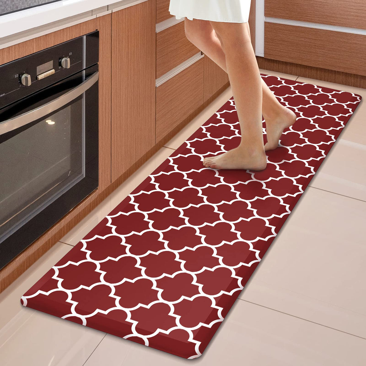 WISELIFE Anti-Fatigue Cushioned Kitchen Mat / Rug ,17.3"x 28",Non Slip Heavy Duty PVC Ergonomic Waterproof Comfort Rugs for Floor Home, Office, Sink, Laundry,Black