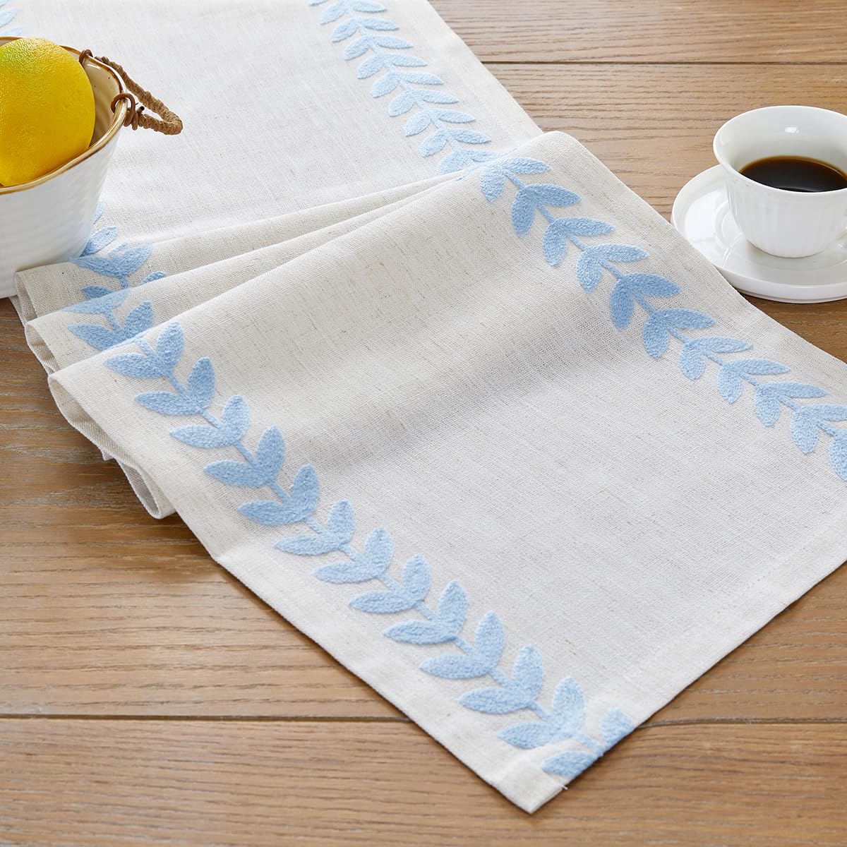 Wracra Embroidered Placemats, 13 x 18 Inch Set of 4 Placemats, Irregular Willow Rustic Place Mats for Kitchen Table and Heat Resistant, Blue 4PCS
