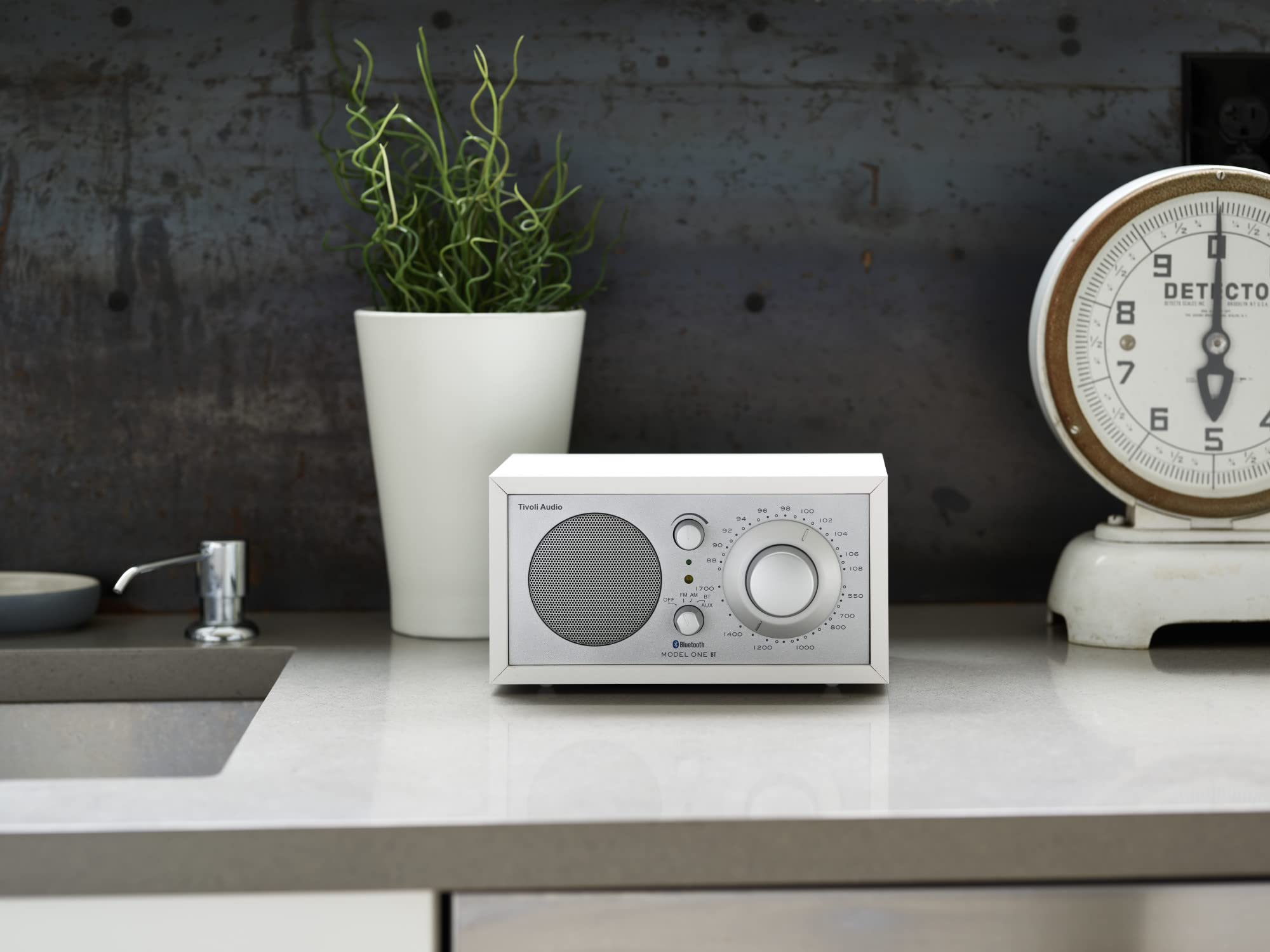 Tivoli Audio Model One Bluetooth AM/FM Radio (Black Ash/Silver)