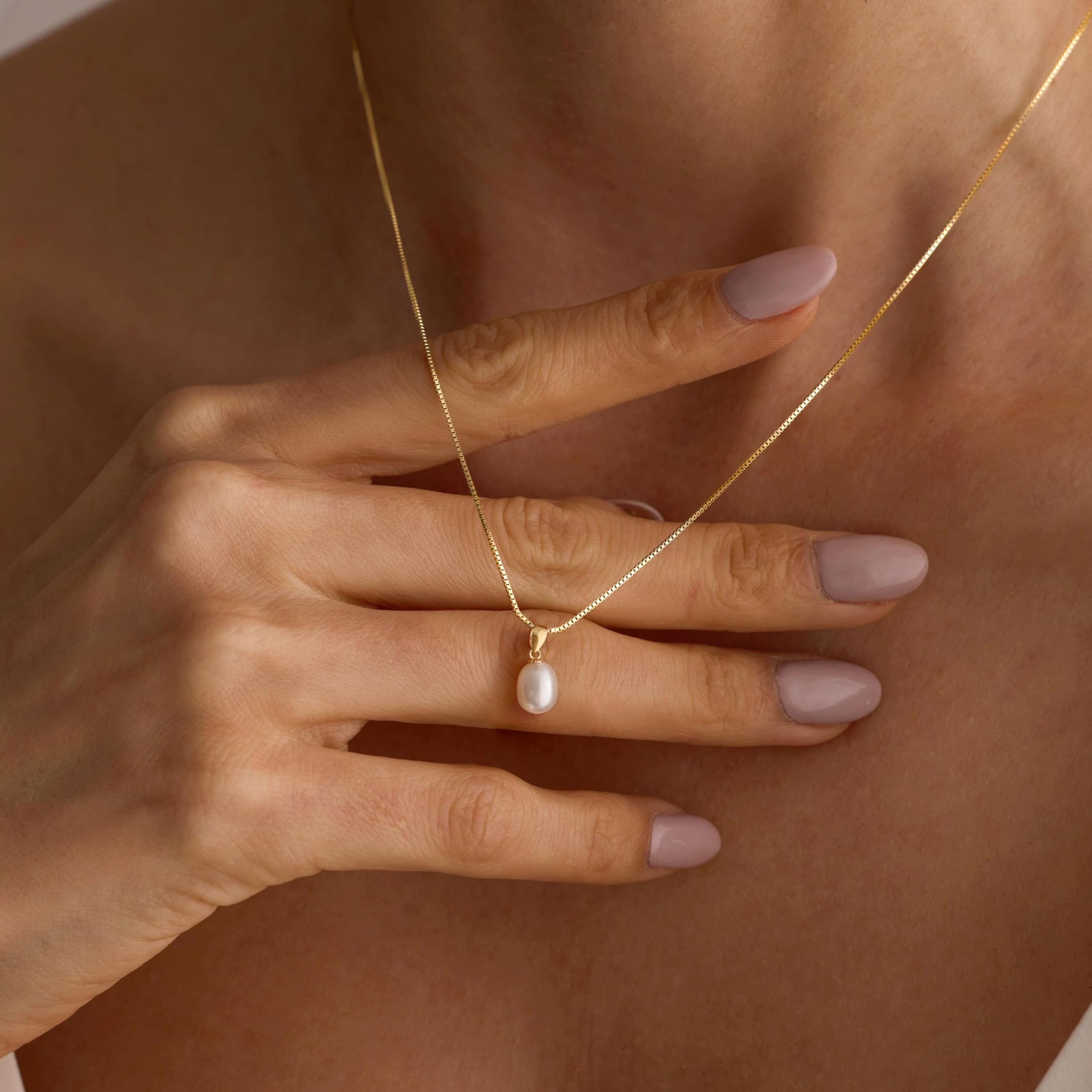 Pearl Necklace for Women Trendy,14k Gold Plated Necklace Dainty Wedding Necklace Small Cute Choker Necklace Gold Prom Drop Necklace Vintage Waterproof Jewelry for Women Prom Jewelry Fashion Gifts