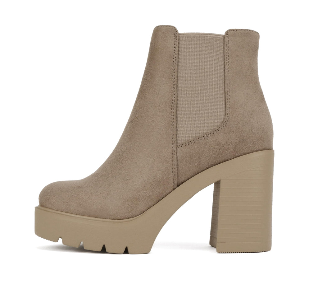 Soda EDITOR ~ Women Lug Sole High Heel Chelsea Fashion Ankle Boot w/Double Elastic Gore