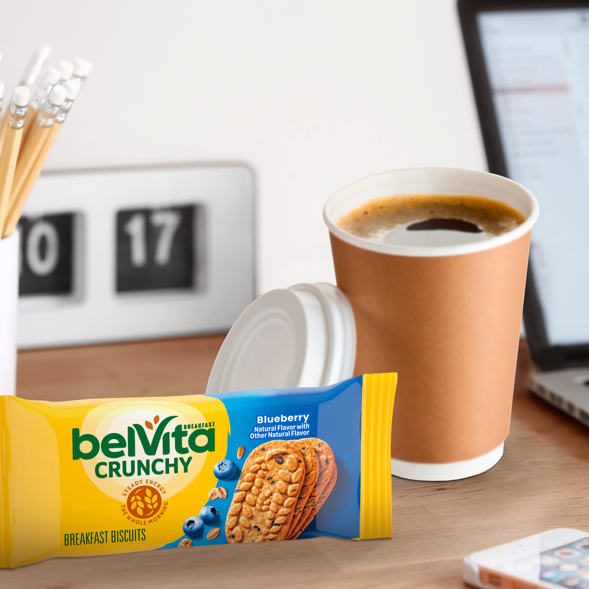 belVita Soft Baked Breakfast Bars, Oats & Chocolate, 6 Boxes of 5 Packs (1 Biscuit Per Pack)