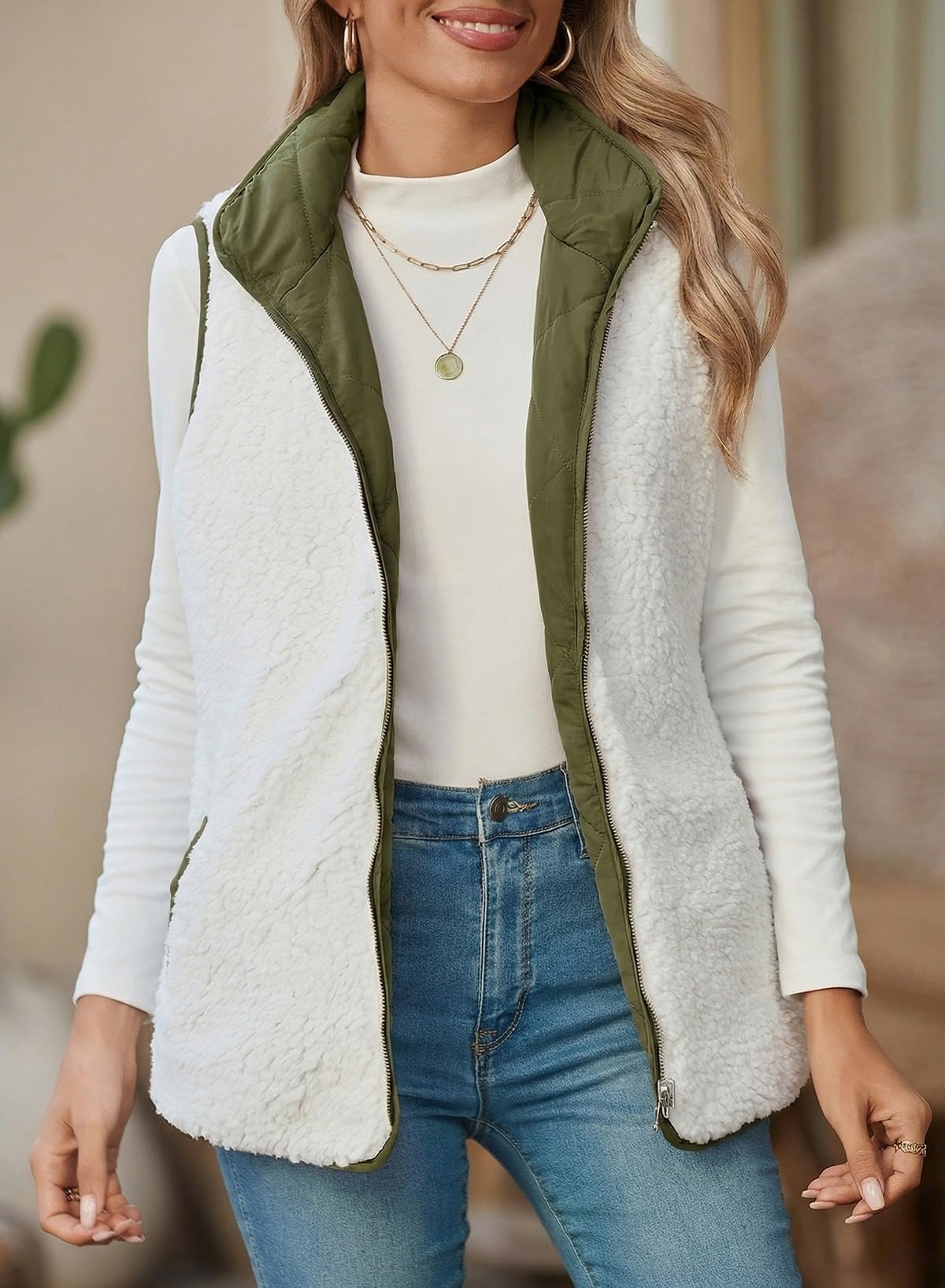SHEWIN Women Puffer Vest Casual Stand Collar Sleeveless Puffer Jacket Warm Winter Reversible Zip Up Outerwear with Pockets