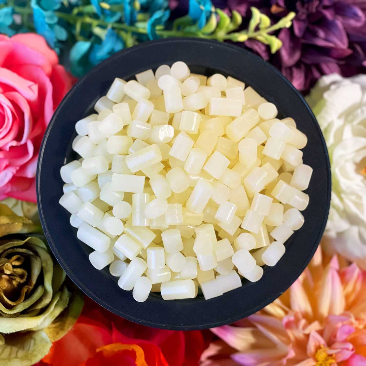 Surebonder B-2001 Less Stringing Skillet Glue Cube Pellets for Crafts and Floral Projects, 1 lb Bag, Use in Surebonder Glue Skillets, Cream Color