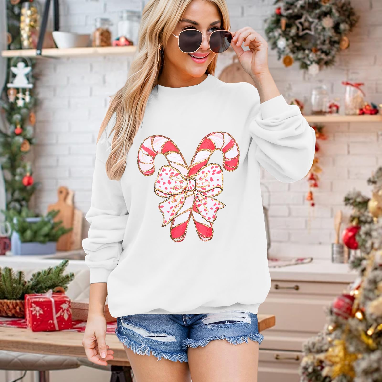 Christmas Sweatshirts Women Candy Canes Graphic Sweatshirt Vintage Xmas Long Sleeve Shirt Pullover Tops