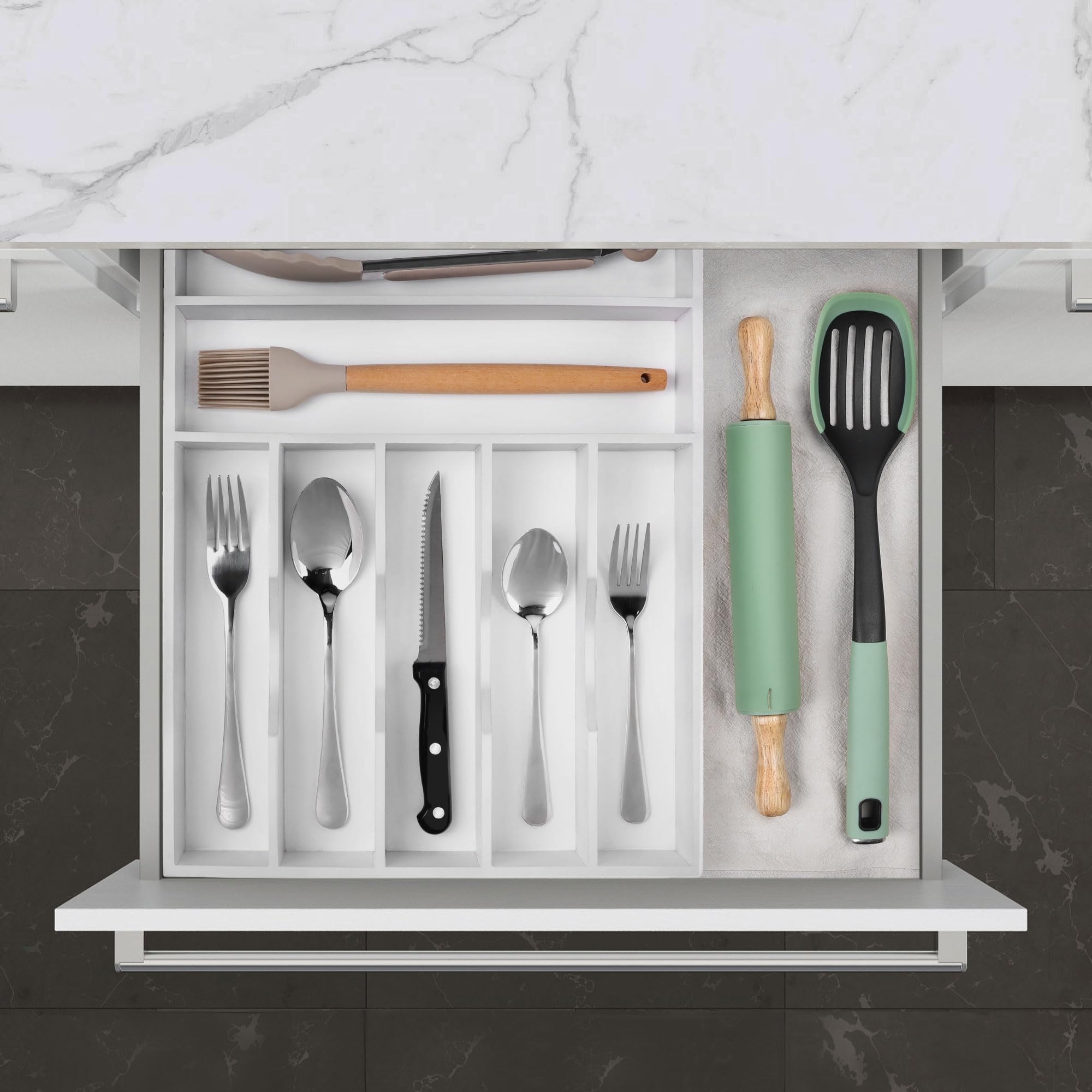 Expandable Acacia Kitchen Drawer Organizer for Cutlery and Utensils, Adjustable Acacia Wood Cutlery Tray in Drawer for Flatware and Silverware in Kitchen