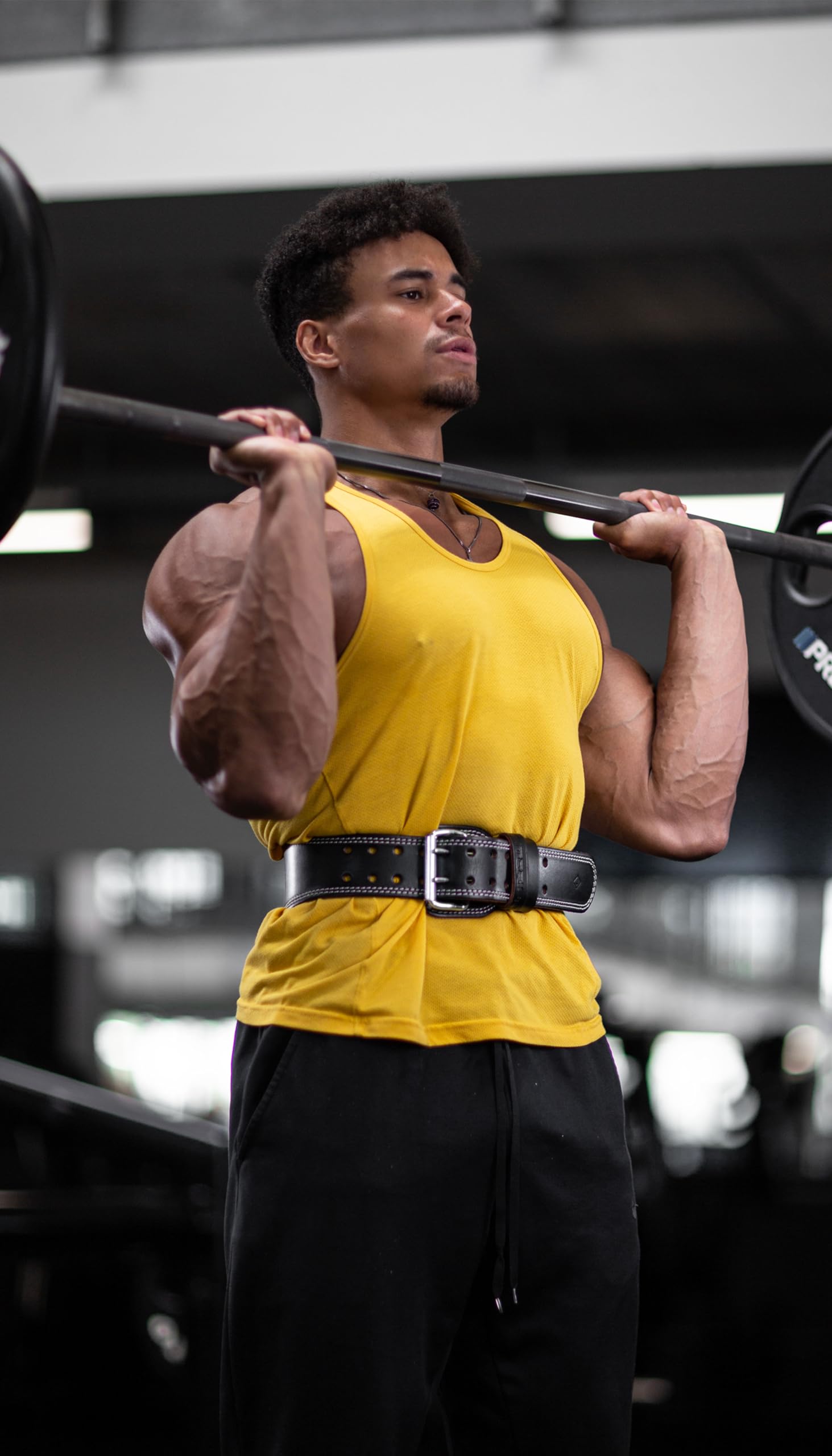 Fitgriff® Classic Weight Lifting Belt (100% Leather) for Men and Women - Gym Belt for Squats, Deadlift, Back Support