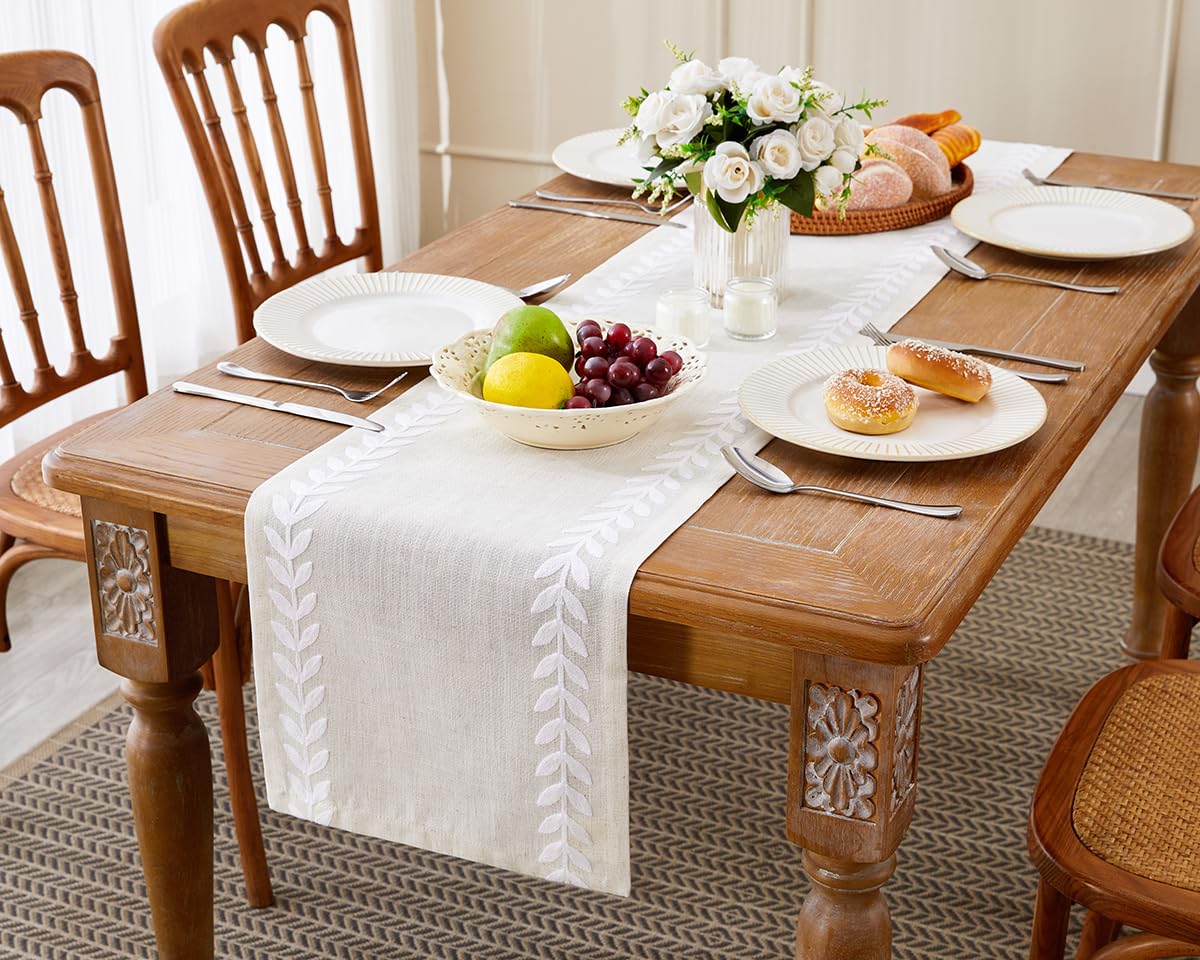 Wracra Embroidered Placemats, 13 x 18 Inch Set of 4 Placemats, Irregular Willow Rustic Place Mats for Kitchen Table and Heat Resistant, Blue 4PCS