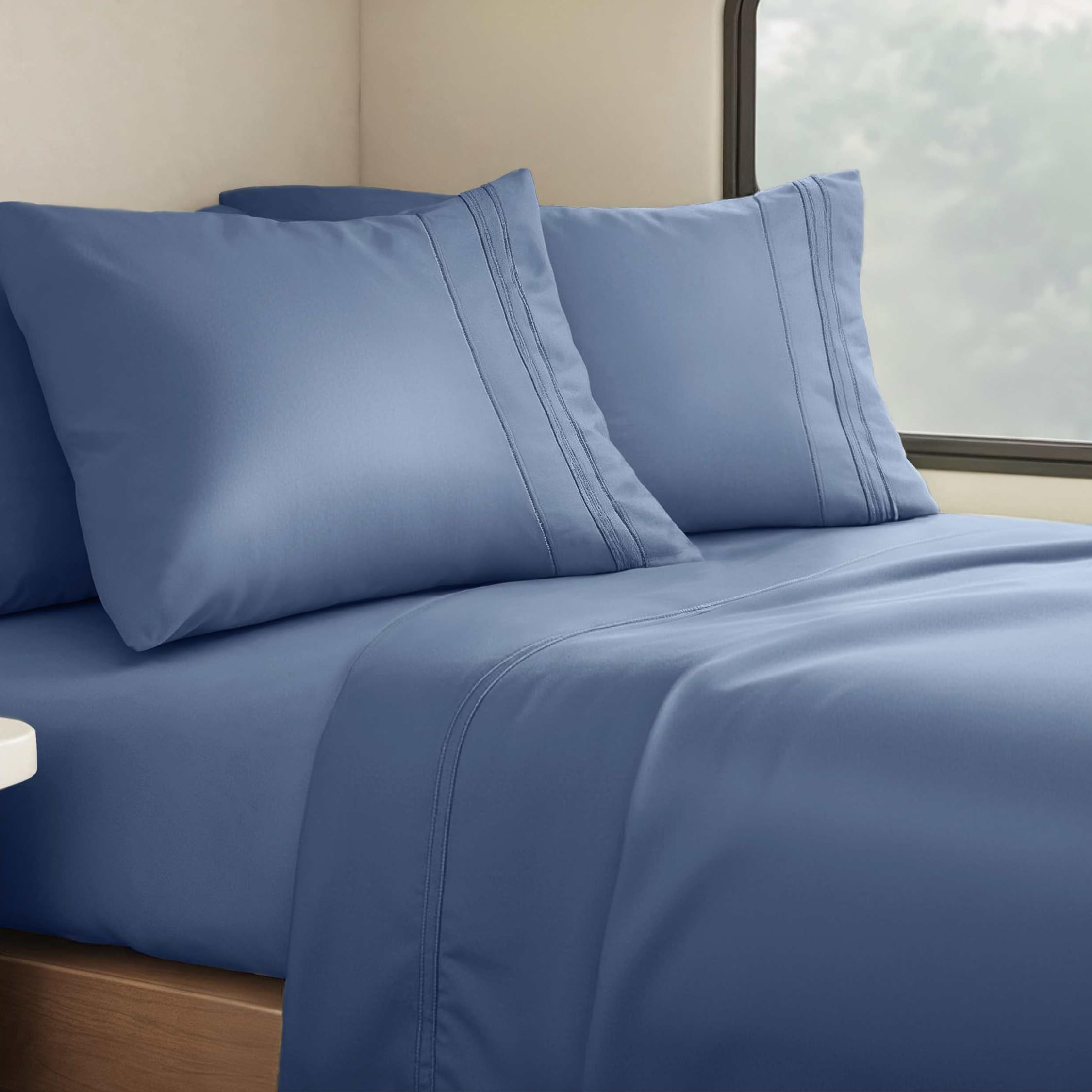 Clara Clark Bed Sheets, Premier 1800 Series 4 Piece Bed Sheet Set, Deep Pocket, Wrinkle, Fade, Stain Resistant, Luxury Soft Bedding Sheets & Pillowcases, Twin, Beach Blue