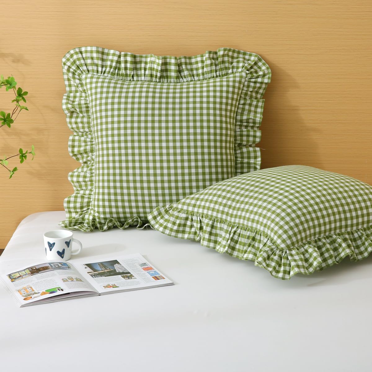 Silnuo Green/White Plaid Ruffled Queen Size Pillow Shams Set of 2,Washed Cotton Shabby Checkered Gingham Farmhouse Bed Pillow Covers 20"x30"