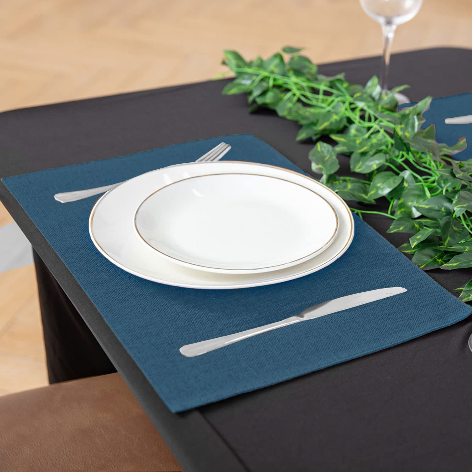 Cloth Placemats Set of 8, Linen Type Fabric Placemats Machine Washable Heat Resistant Placemats Wrinkle Free Thick Polyester Kitchen Place Mats for Dining Table (Beige)