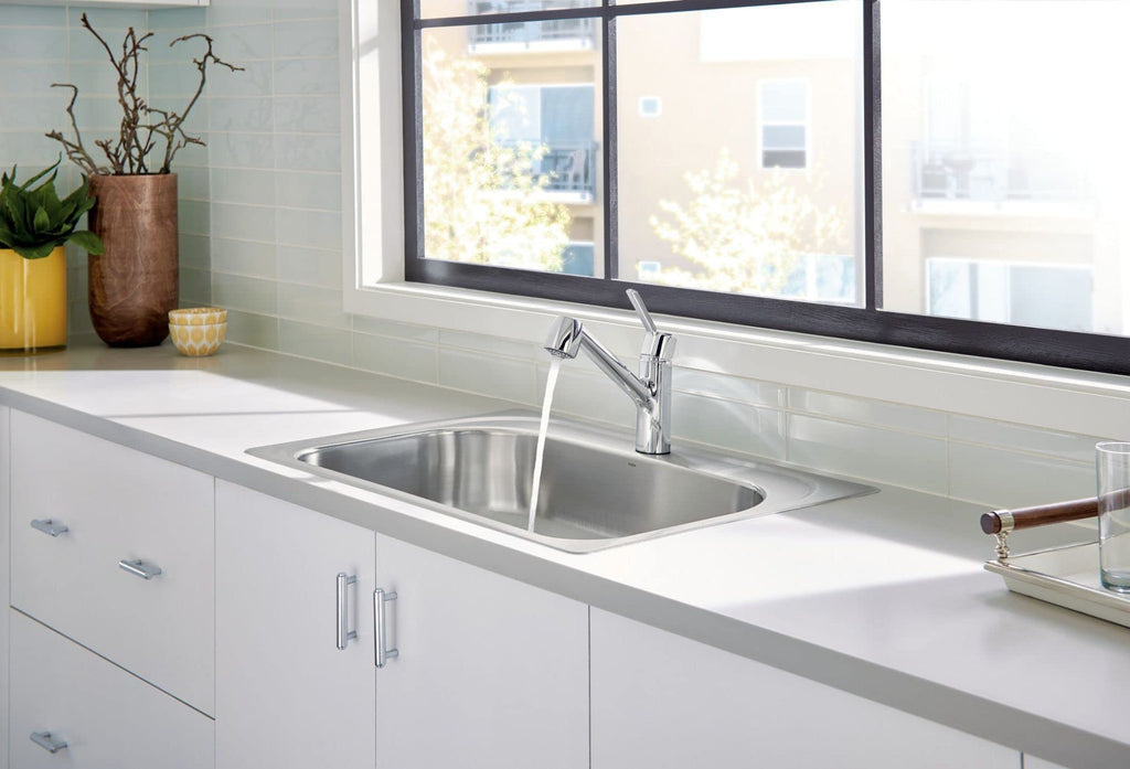 Moen Chrome Method One-Handle Pullout Modern Kitchen Faucet with Power Clean, 7585C