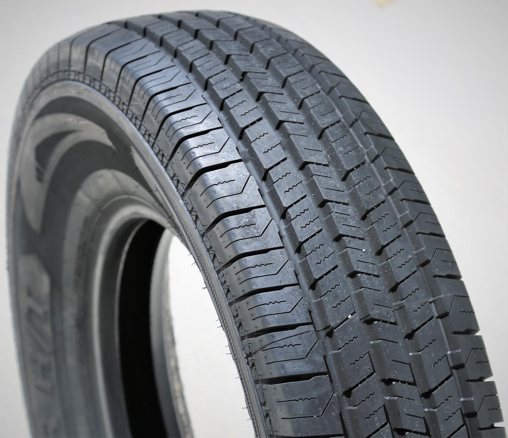 Evoluxx Rotator H/T All-Season Commercial Van Radial Tire-195/75R16 195/75/16 195/75-16 107/105R Load Range D LRD 8-Ply BSW Black Side Wall