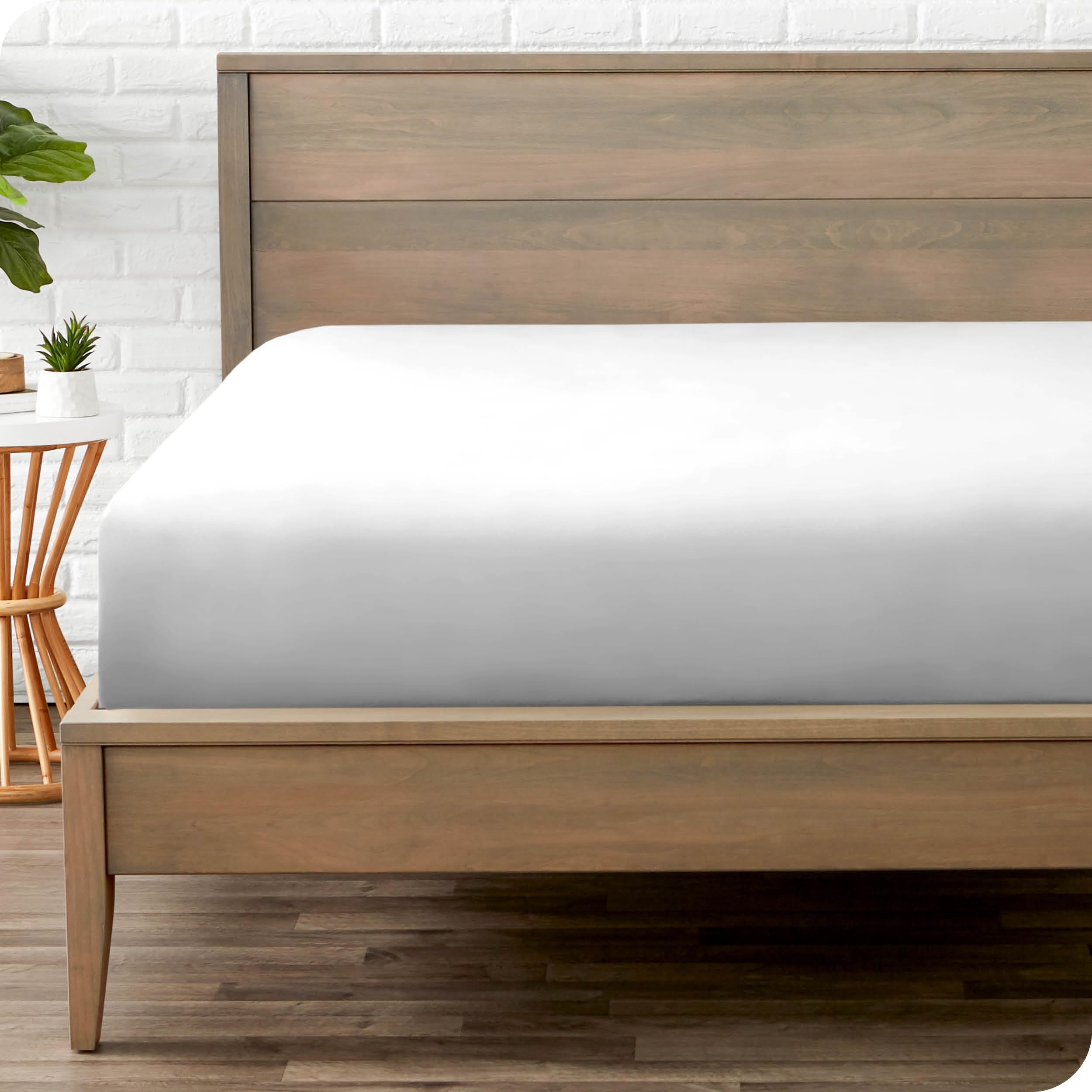 Bare Home Fitted Bottom Sheet Twin Size - Premium 1800 Ultra-Soft - Hotel Luxury - Deep Pocket - Durable and Long Lasting (Twin, White)