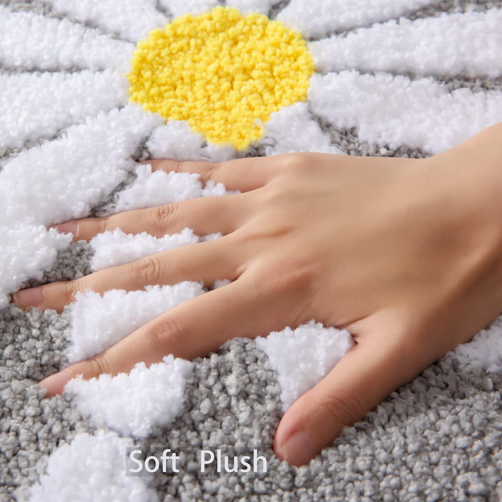 QJHOMO Beige Bathroom Rugs Cute Daisy Bath Mat White and Yellow Flower Decor Rug Non Slip Floor Carpet Microfiber Bathmat Super Absorbent Machine Washable Bathtub Mats for Shower (16x24 inch)