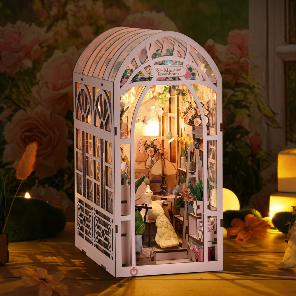 TOYQI DIY Book Nook Kit, Miniature House Dollhouse Kit for Adult and Teens, Book Nook Kits for Adults, Booknook Bookend Alley Model Build, Gifts for Family Friends - Spooky Horror Creepy Haunted House