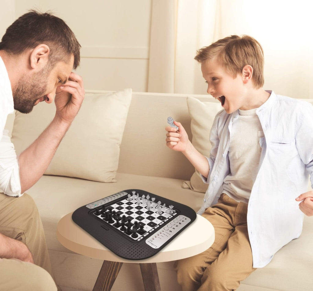 Lexibook - Harry Potter Chess Games, Magnetic and Foldable Chess Board, 32 Pieces, Family Game, CGM300HP