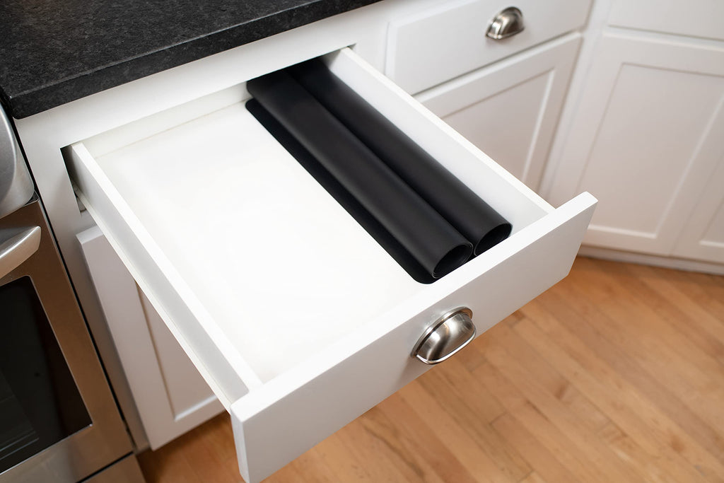 GASARE, Set of 2, Extra Large, Thick, Silicone Mats for Kitchen Counter, Heat Resistant Mats, Countertop Protector, Non-Slip, Easy to Clean, 25 x 17 Inches x 1.4mm, Black