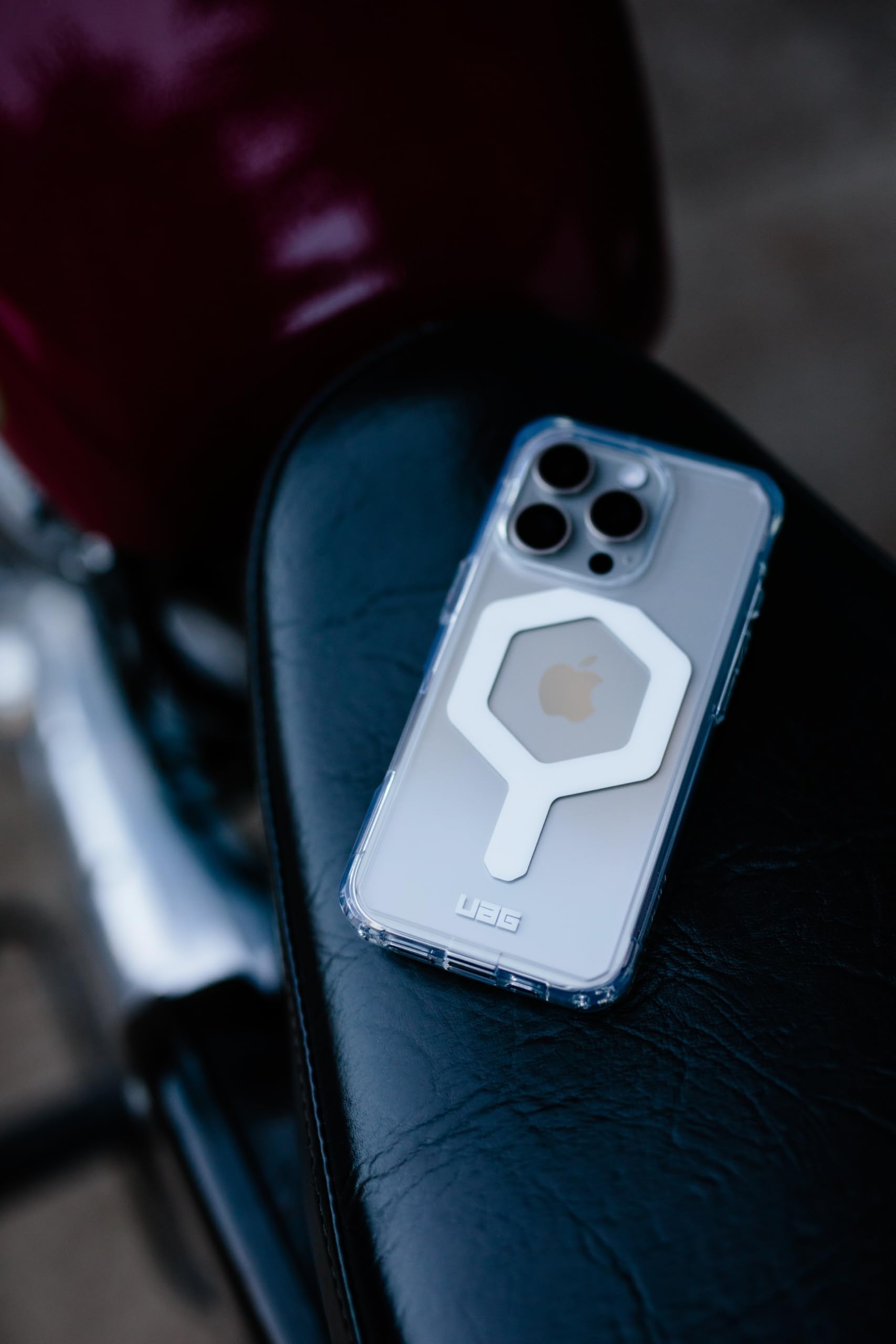 URBAN ARMOR GEAR UAG Designed for iPhone 16 Pro Max Case 6.9" Plasma XTE - Compatible with MagSafe Charging & Kickstand Rugged Shockproof Anti-Slip Military Grade Protective Cover, Black/Clear