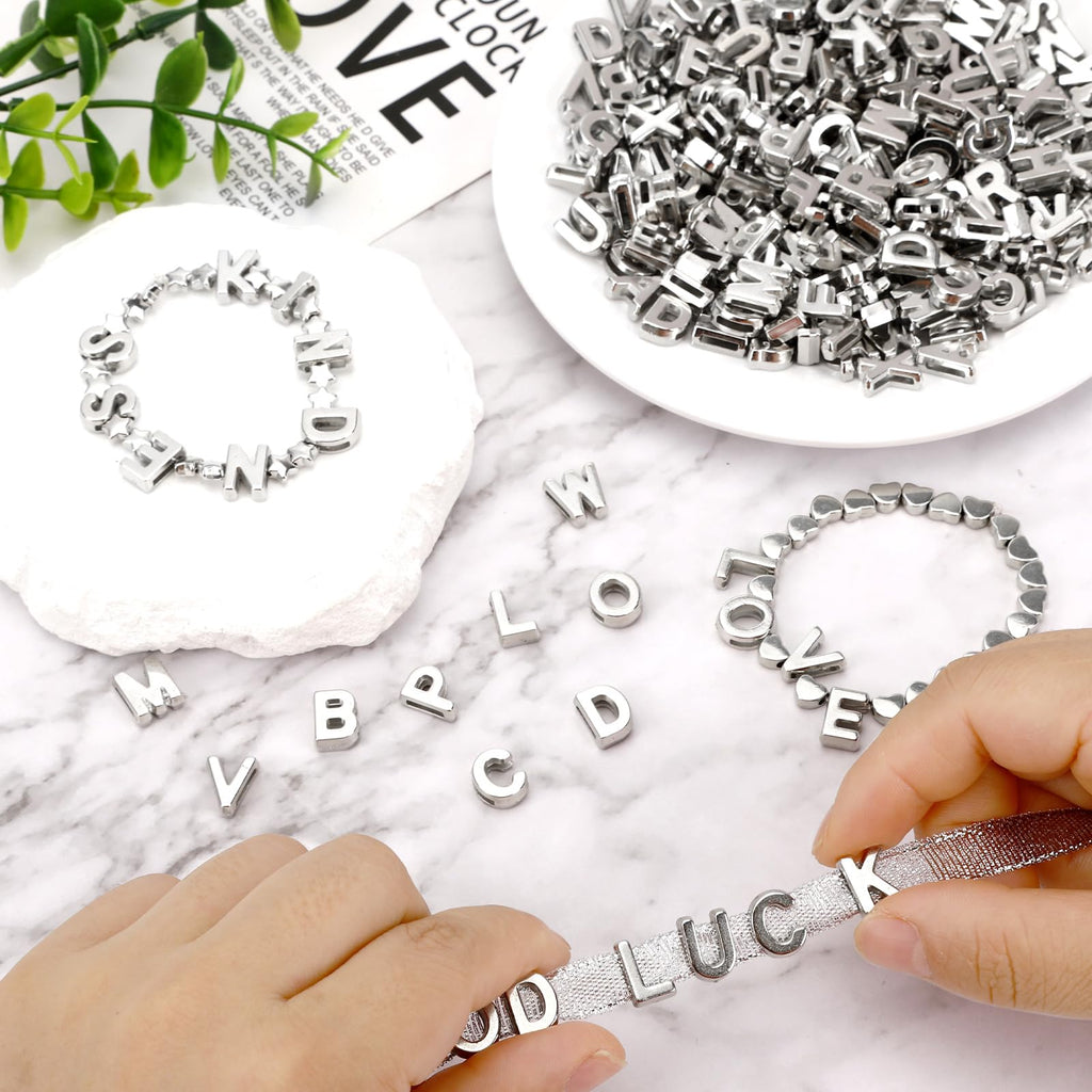 Augshy 700PCS White Letter Beads Alphabet Beads for Making DIY (6mm) | Premium Acrylic Cube Shape, Ideal Bracelets and Keychains, Large Hole Design for Easy Paracord Threading
