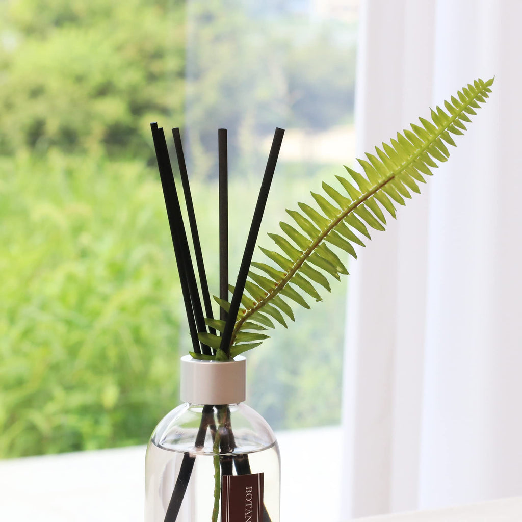 Aronica Modern Christmas Décor, Christmas Smells for House, Holiday Pine Aesthetic Diffuser, Simple Scents Evergreen Trees Boho, Cozy Office Decor for Holiday, Winter Bathroom Decor