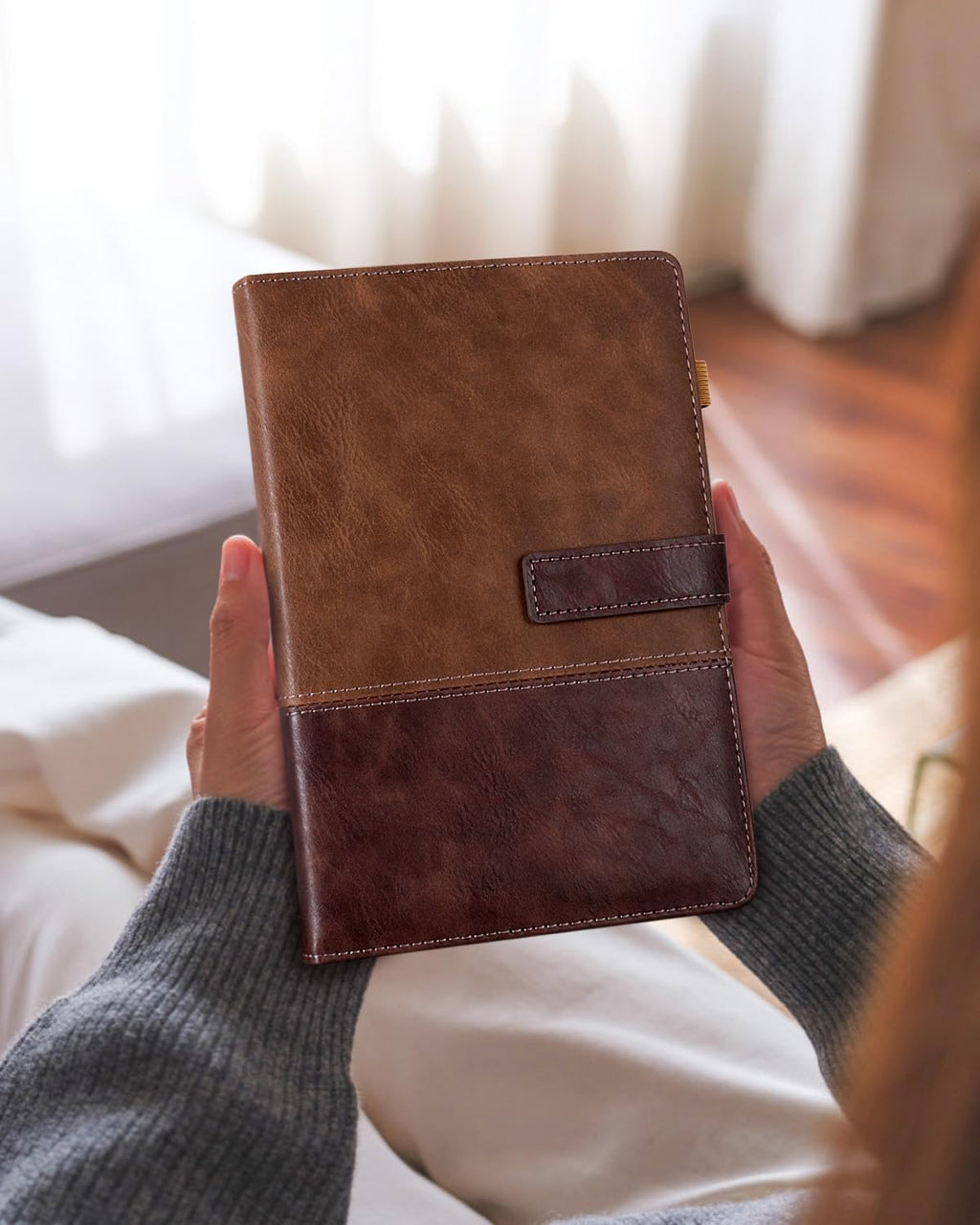 Leather Notebook Journal with Pen, A5 Lined Hardcover Notebook with Magnetic Closure, 240 Pages Daily Journal for Men Women, Ruled Journals Notebooks for Work, Writing, Note Taking - Black