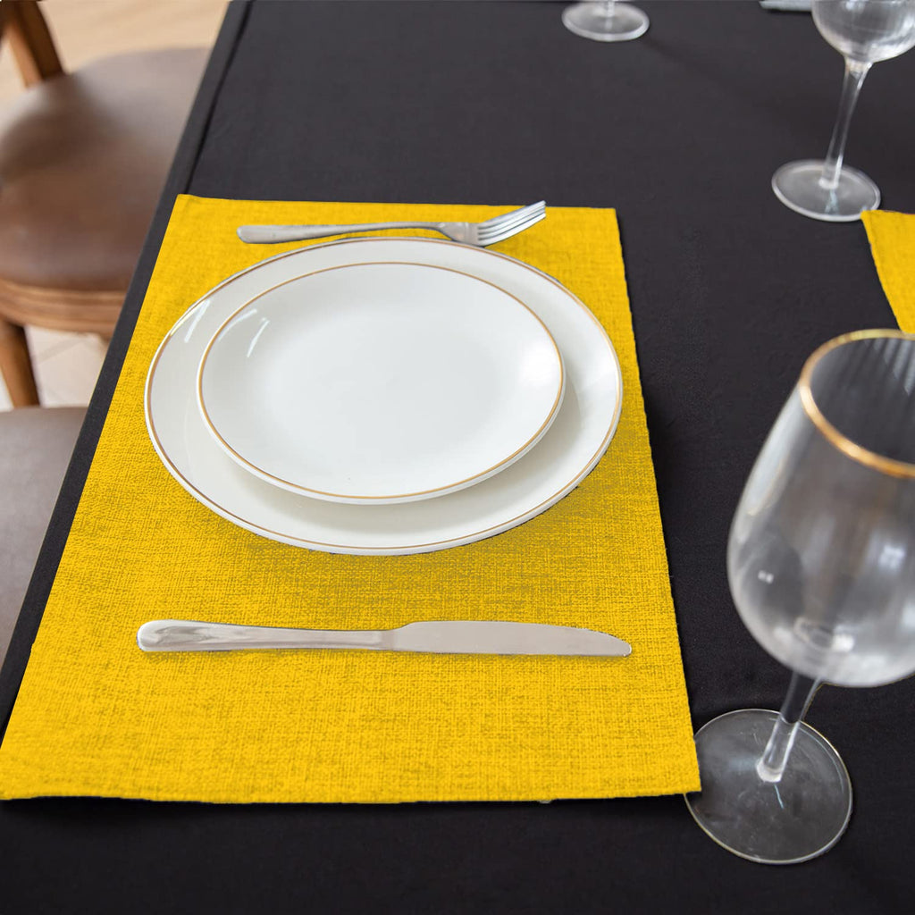Cloth Placemats Set of 8, Linen Type Fabric Placemats Machine Washable Heat Resistant Placemats Wrinkle Free Thick Polyester Kitchen Place Mats for Dining Table (Beige)