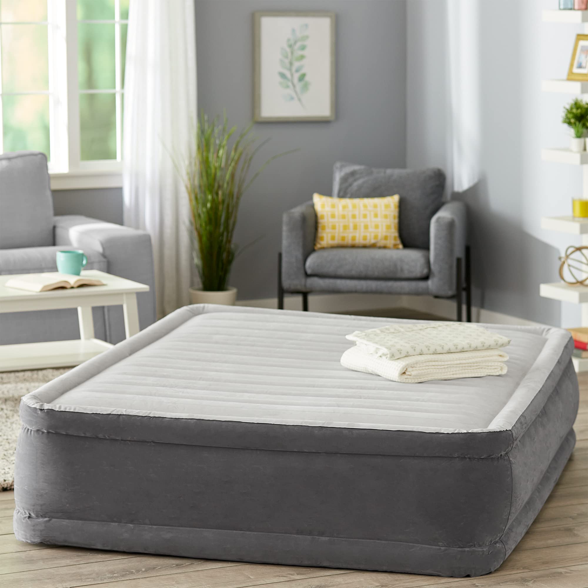Intex Dura-Beam Deluxe Comfort Plush Elevated Airbed Series