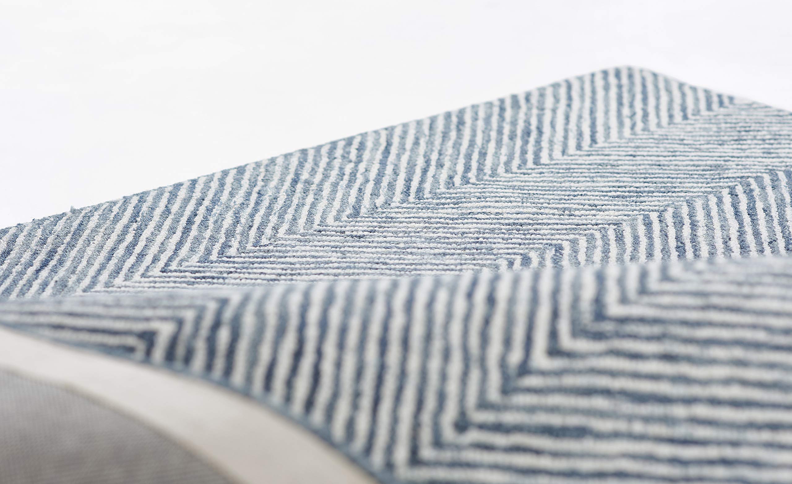 Momeni Charles Wool Hand Tufted Contemporary Indoor Area Rug, Blue, 2' X 3'