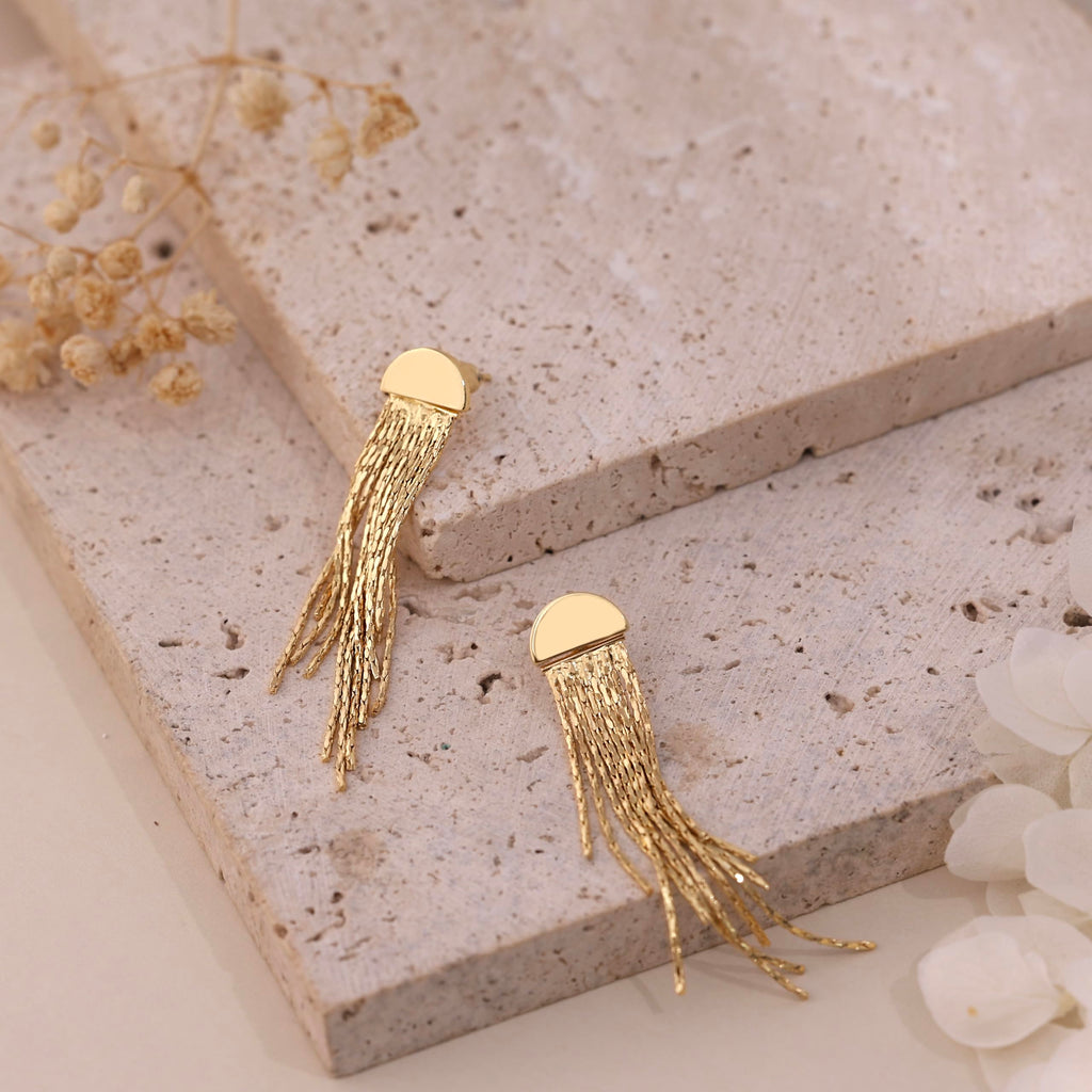 Gold Earrings for Women, 14K Gold Plated Tassel Dangle Earrings for Women Trendy Hypoallergenic Long Chain Earring Dainty Pearl Drop Earrings Elegant Wedding Earring Fashion Jewelry for Womens