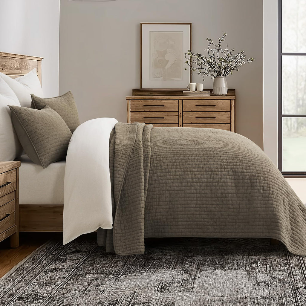 EVERGRACE Cotton Border Frame Tack-Stitch Quilt Bedding Set Queen Size, Coastal Oversized 3 Pieces Lightweight Bedspread Coverlet for All Season, with 2 Matching Shams, Blue Linen