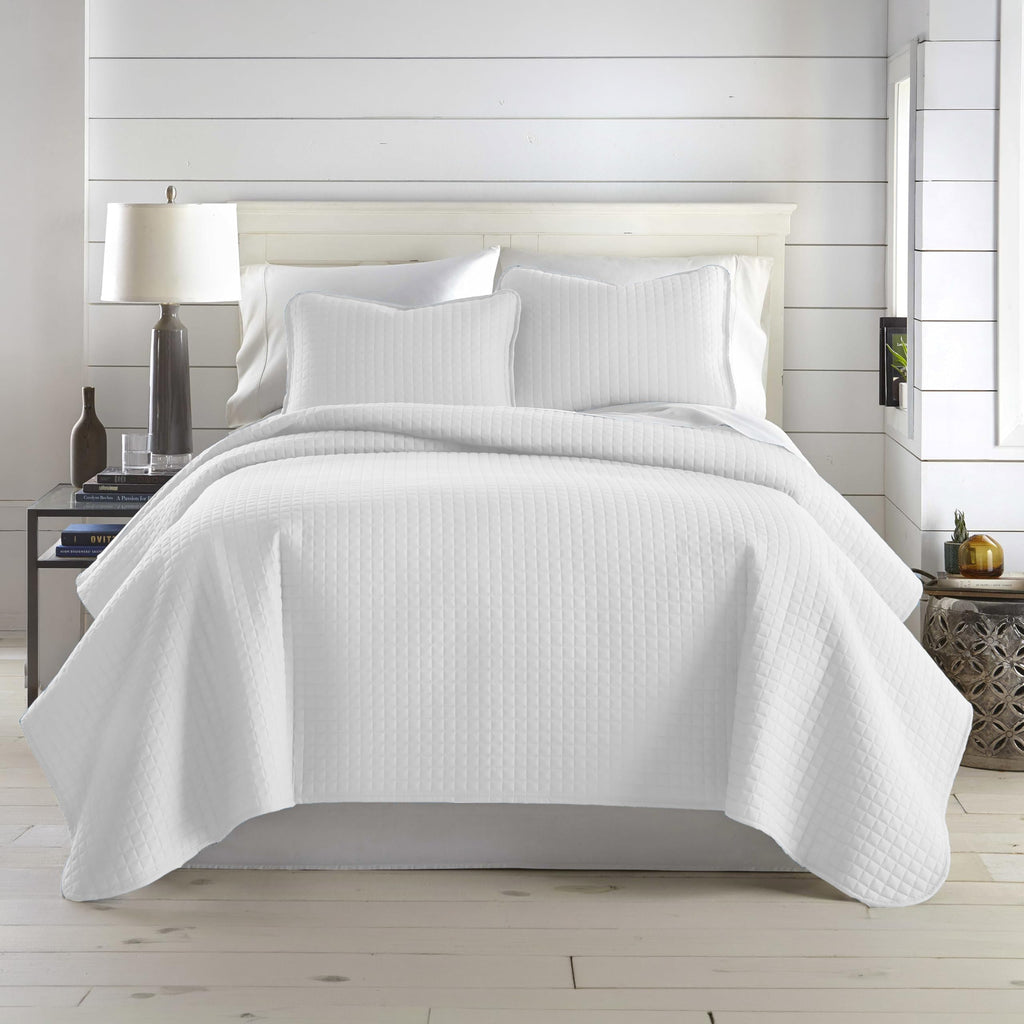 Southshore Fine Living, Inc. XL Twin Quilt Set, Microfiber Quilted Bedspread, White Bedding Twin Coverlet w/Pillow Sham, Pet Hair Resistant Bedding Coverlet Set, Quilted Coverlet, Bright White Quilt