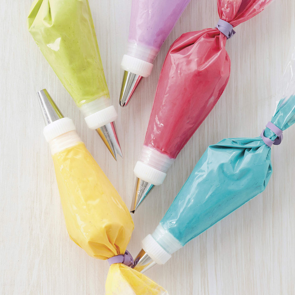 Wilton Disposable Decorating Bags - Piping, Icing & Cake Decorating - Perfect for Baking Creations - Baking Accessories - Packaging May Vary - 12-Inch, 100 Count