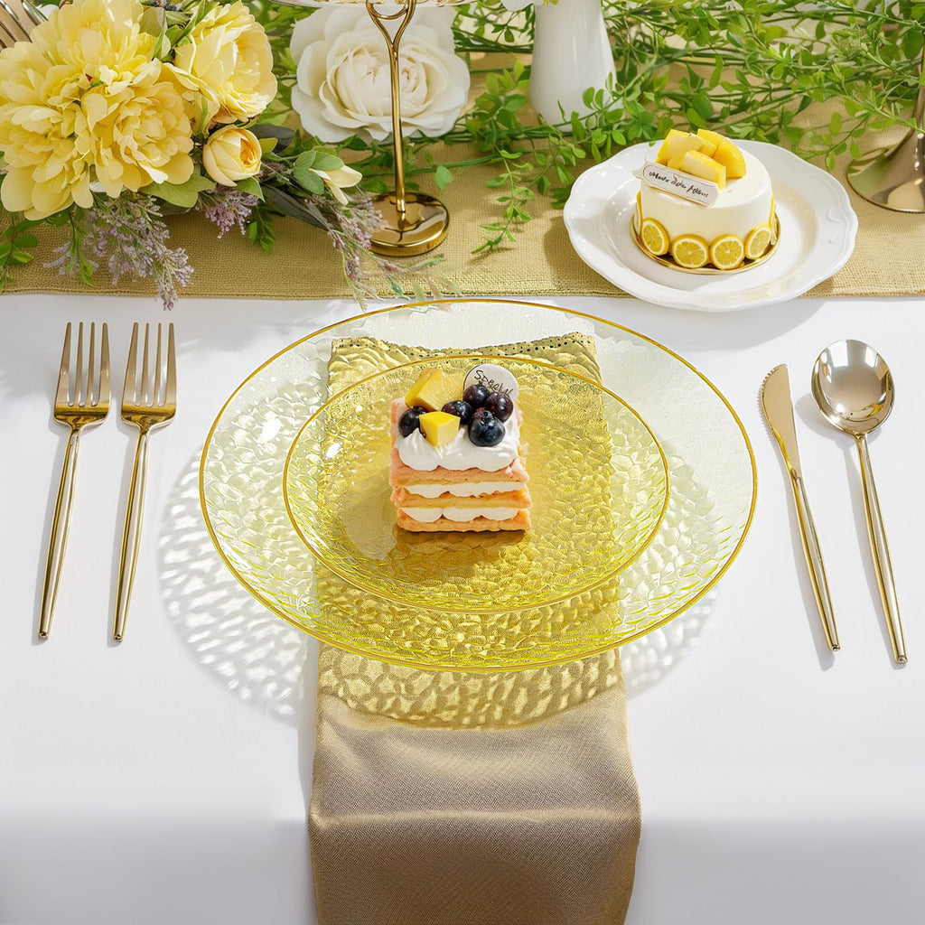Rubtlamp 100Pcs Amber Gold Plastic Plates, Disposable Plates With Gold Rim, Heavy-duty Party Platos, Hammered Plastic Plates Include 50 Clear Dessert Plates, 50 Dinner Plates for Party