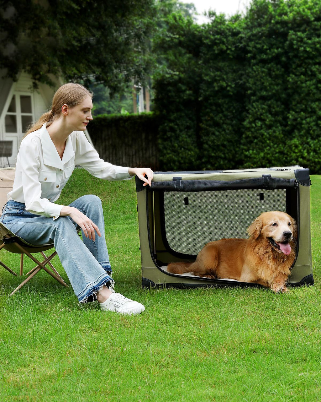 Veraste 24" L x 17" W x 17" H Collapsible Travel Dog Crate, Portable Soft Dog Kennel for Small Medium Pets up to 30 lbs, 4-Door Foldable Travel Crate with Durable Mesh & Storage Bag, Black