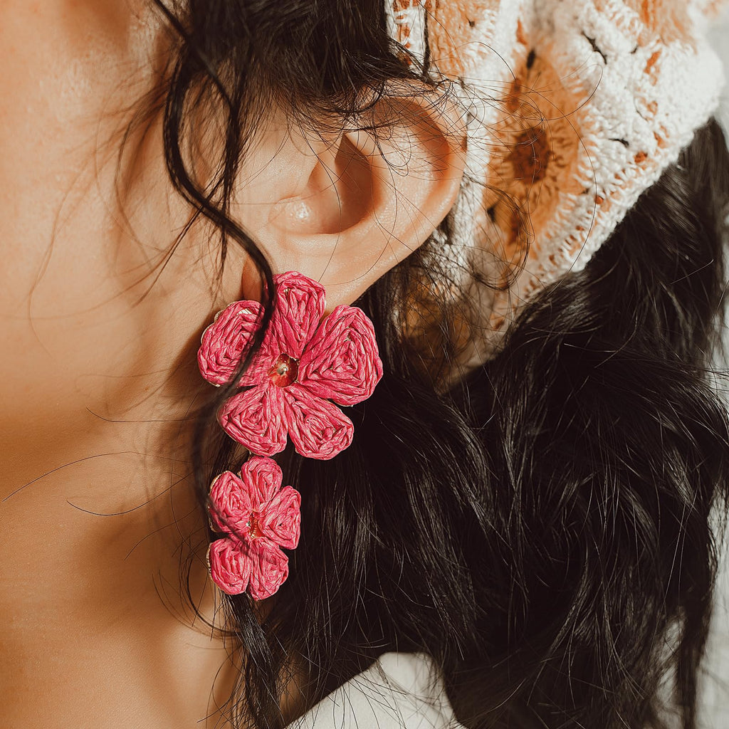 Boho Flower Earrings Statement Raffia Dangle Earrings Cute Floral Jewelry Trendy Summer Beach Vacation Outfits for Women