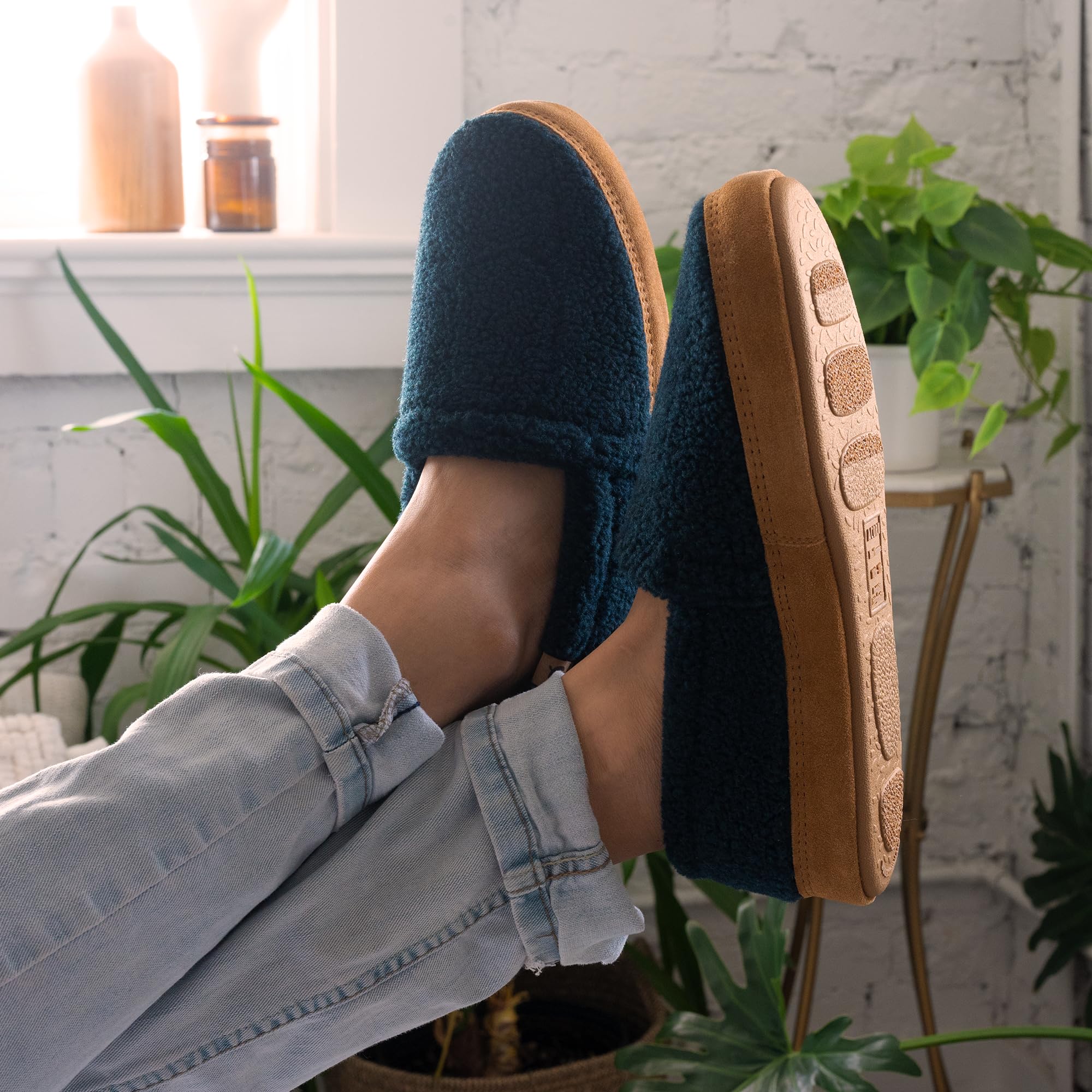 Acorn Men's Memory Foam Slippers