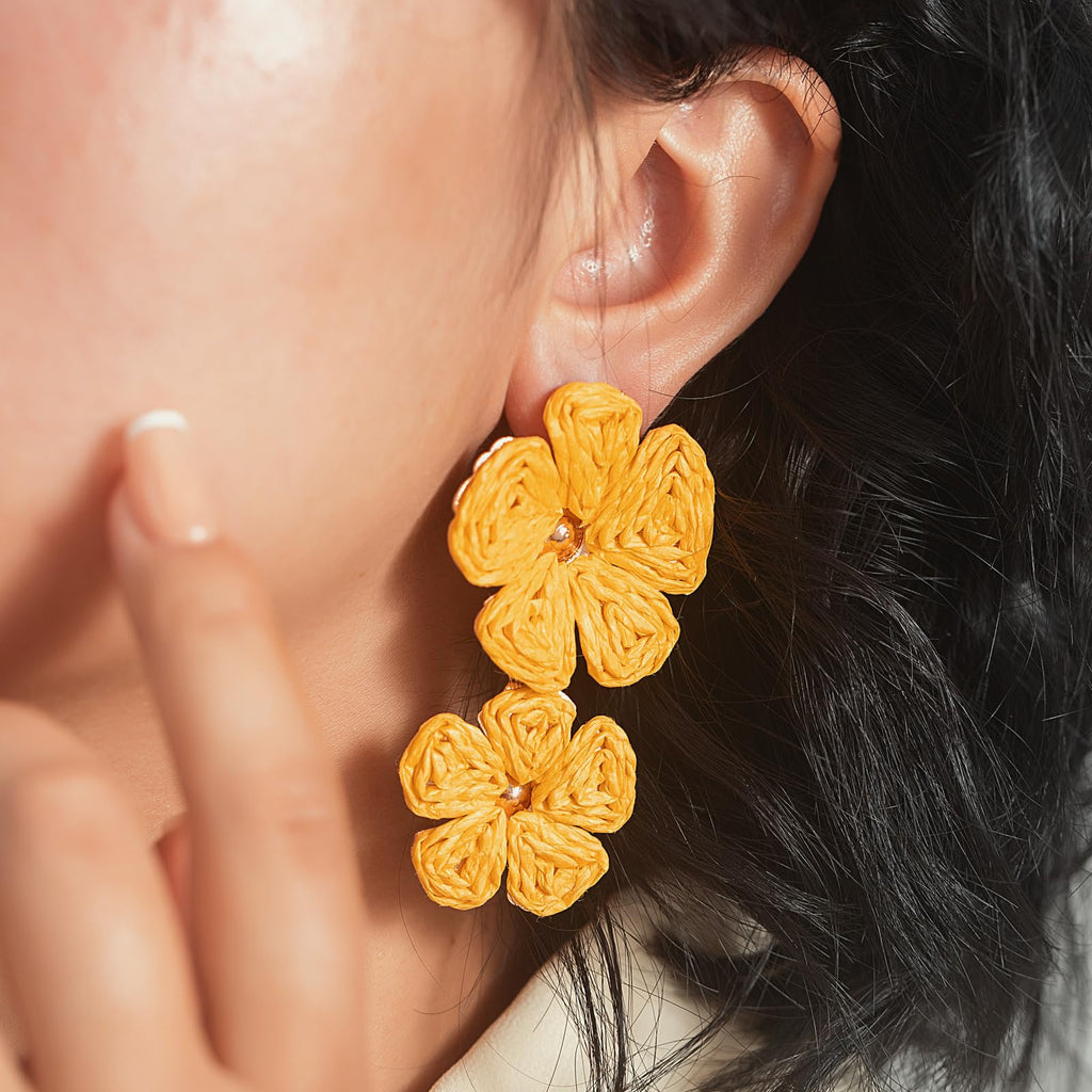 Boho Flower Earrings Statement Raffia Dangle Earrings Cute Floral Jewelry Trendy Summer Beach Vacation Outfits for Women
