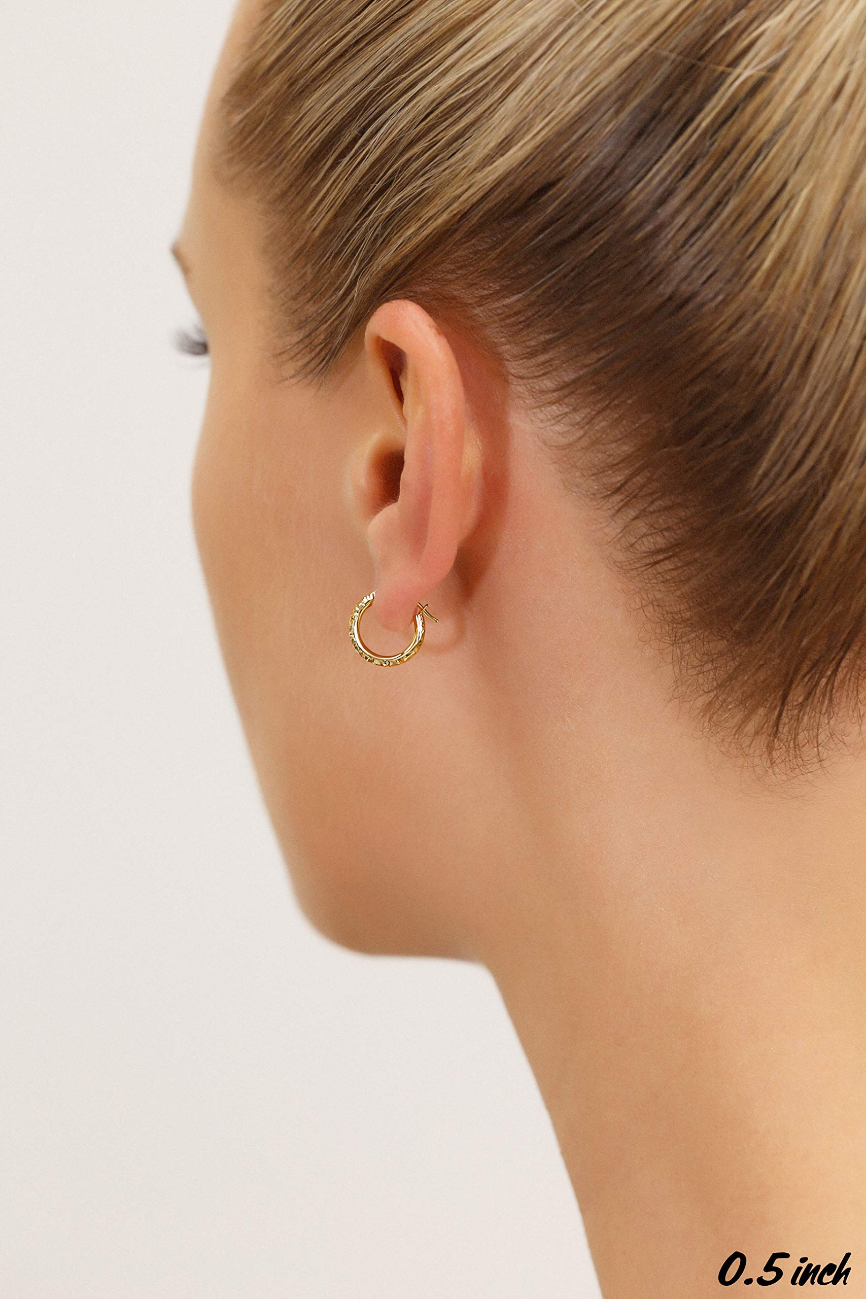 14k Gold Hand Engraved Diamond-cut Round Hoop Earrings, (0.5 inch Diameter)
