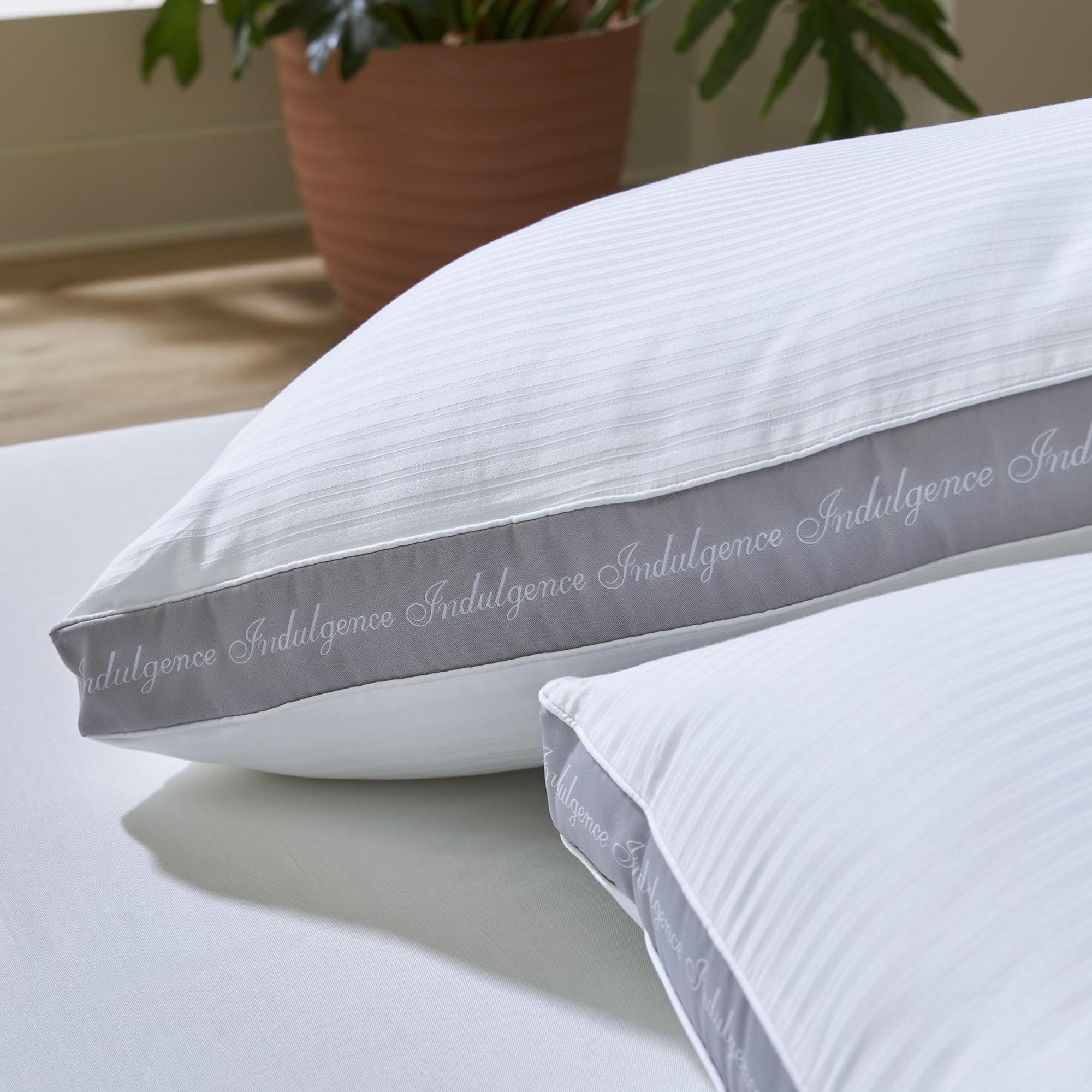 Isotonic Indulgence Synthetic Down Pillow | Side Sleeper (Standard/Queen)