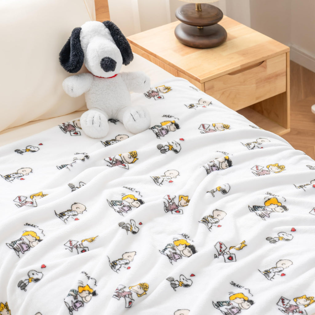 Berkshire Blanket VelvetLoft® Luxury Soft Polyester Throw Blanket, Don’t Let The Pigeon Drive The Bus, 50 x 70in(Official Mo Willems® Product)