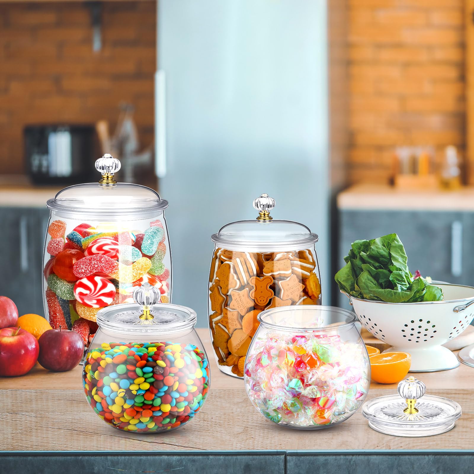 Nuogo 6 Pcs Plastic Candy and Cookie Jar with Lids Decorative Apothecary Jars Candy Buffet Containers Clear Airtight Food Storage Canister Home Decoration(42 oz,Classic)