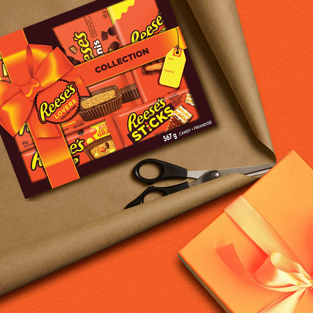 Reese's Lovers Gift Box, Assorted Chocolate Peanut Butter Bars, 535g (8 Assorted Bars) – Perfect for Gifting & Sharing with Chocolate Lovers, Celebrate your Peanut Buttery Faves