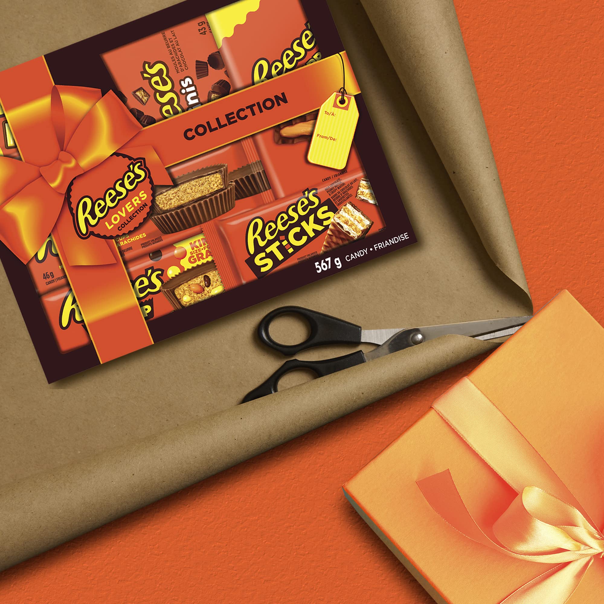 Reese's Lovers Gift Box, Assorted Chocolate Peanut Butter Bars, 535g (8 Assorted Bars) – Perfect for Gifting & Sharing with Chocolate Lovers, Celebrate your Peanut Buttery Faves
