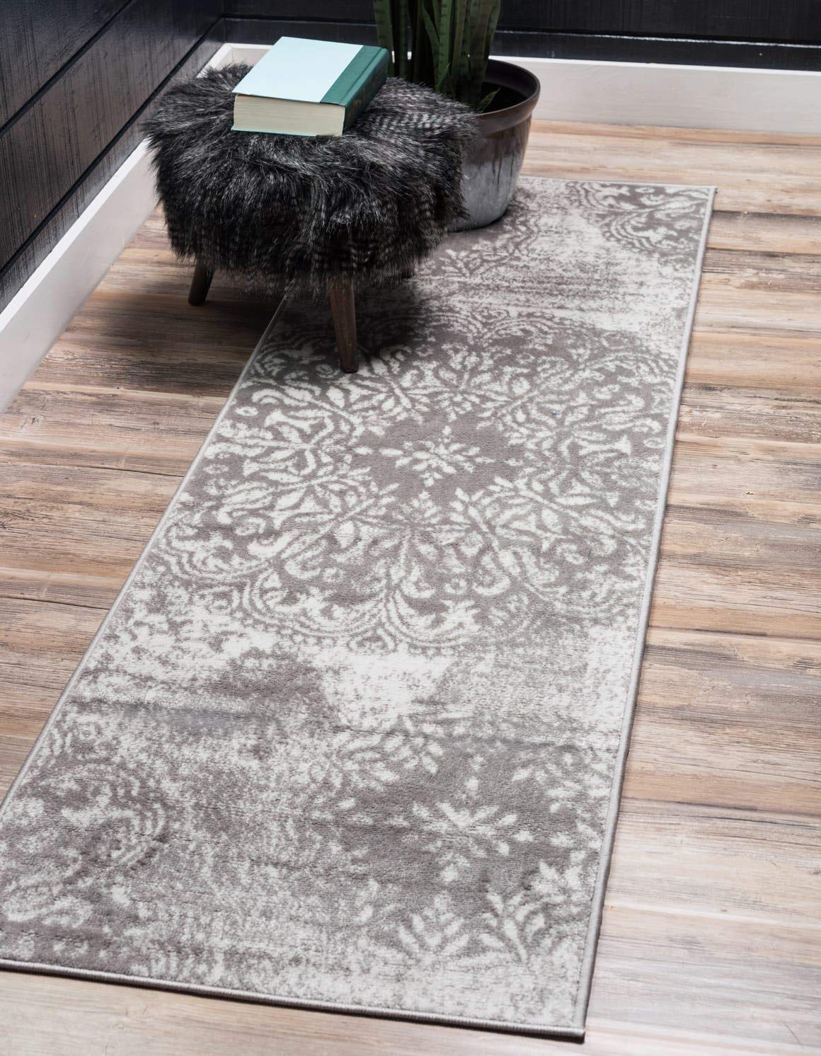 Unique Loom Sofia Collection Area Rug - Grand (2' 2" x 3' 1" Rectangle, Beige/ Ivory)