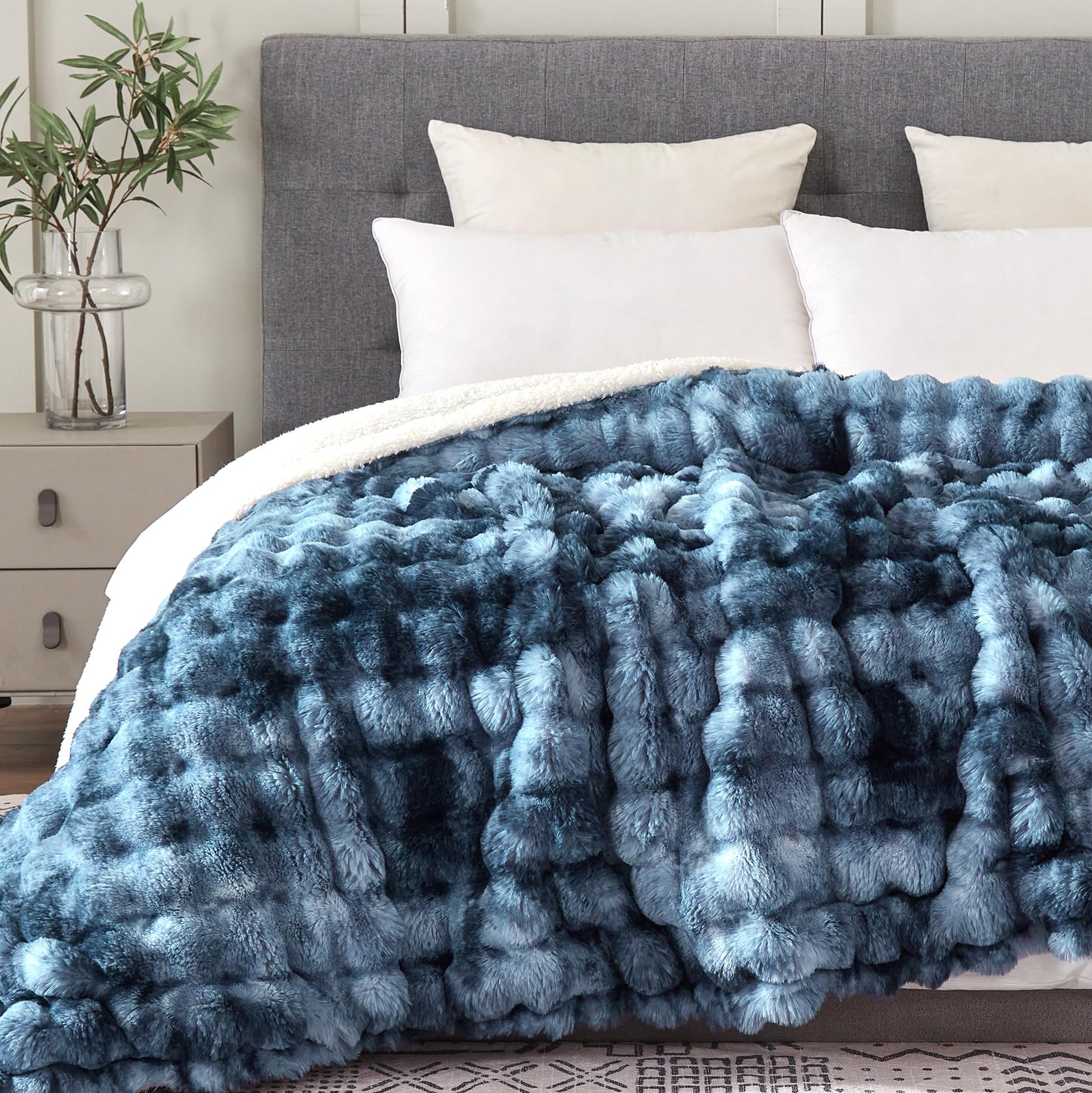 50x60 Inches Ultra-Soft Fuzzy Faux Fur Plush Throw Blanket - Thick, Warm Sherpa for Couch, Sofa, Bedroom, Camping - Decorative Blanket for Cozy Warmth, Bubble Grey