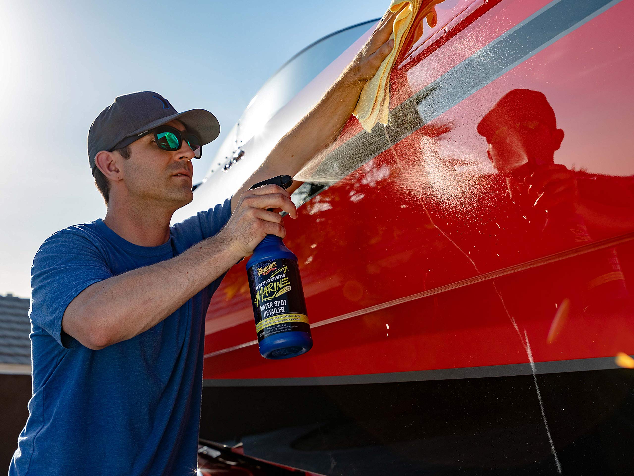 Meguiar's Extreme Marine Multi-Surface Cleaner M180332 - Pro Multi-Surface Cleaner for RV and Marine Detailing, Removes Dirt Grime & Stains from Vinyl, Gel Coat, Non Skid, Carpet and More, 32 Oz Spray