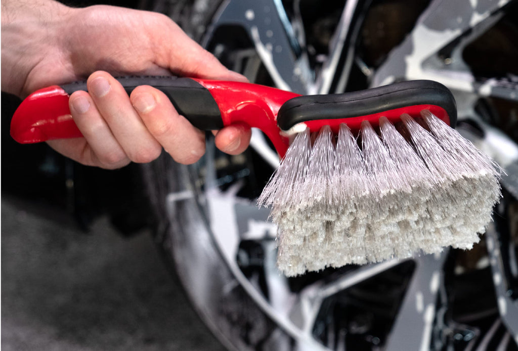 Mothers 155800 Wheel Well Long Handled Brush