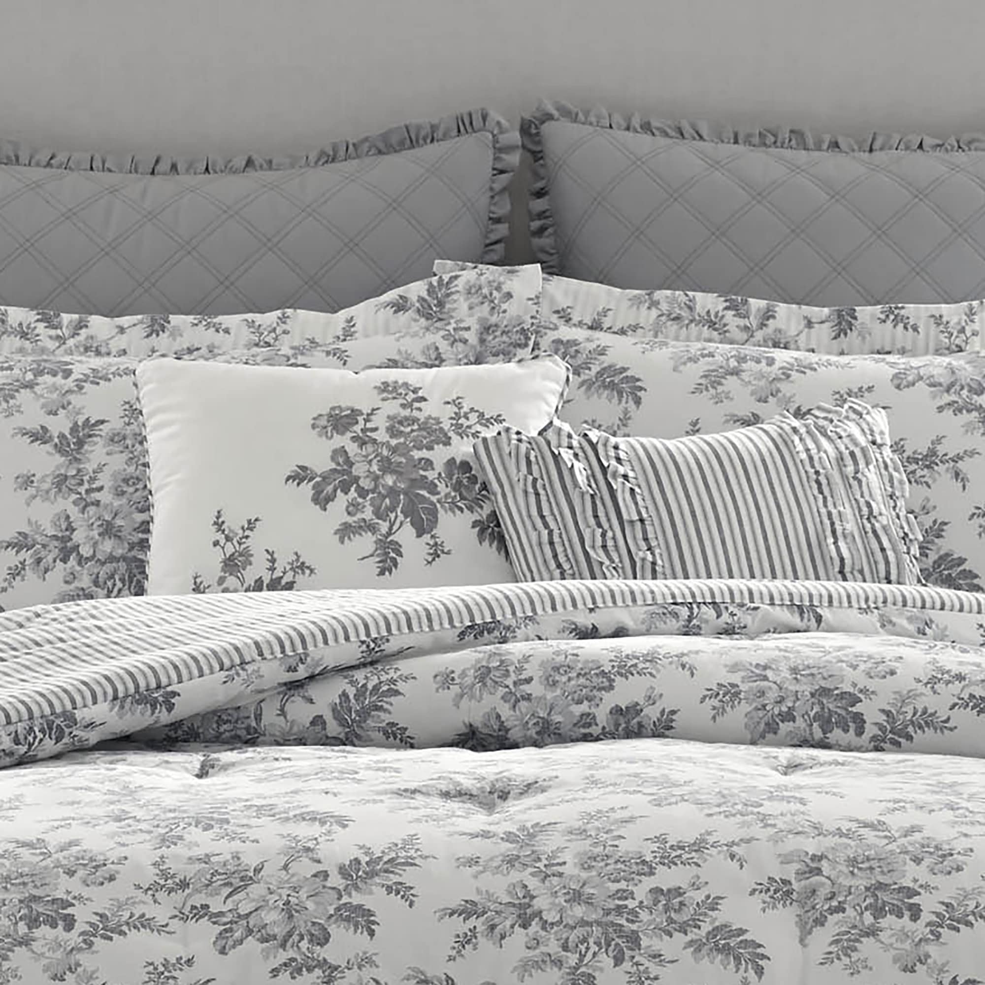 Laura Ashley - Duvet Set, Super Soft & Cozy Bedding, Includes Matching Shams & Bonus Throw Pillow Covers, Coquette Room Decor (Hope Patchwork Blue, Twin)