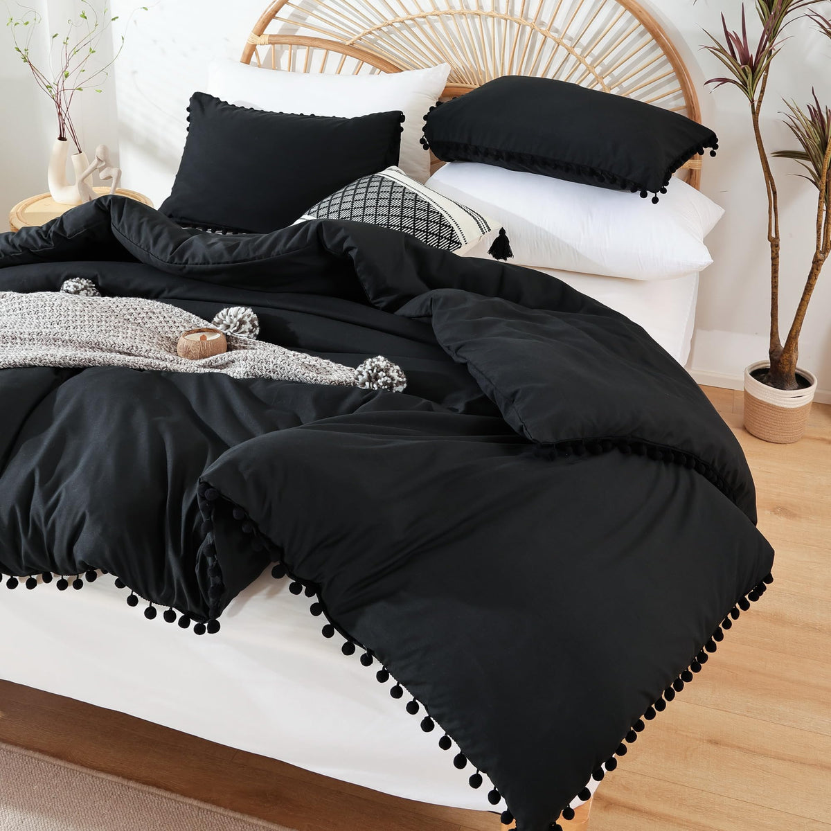 YIRDDEO Twin Comforter Set - Comforter Twin Size Bed with Ball Pom Fringe, Soft Bedding Set for All Seasons - 2 Pieces, 1 Comforter (66"x90") & 1 Pillow Sham(20"x26"), Beige